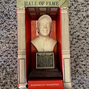 1963 Joe Dimaggio bust